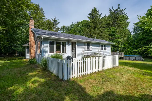 13830 Red Arrow Highway, Harbert, MI 49115