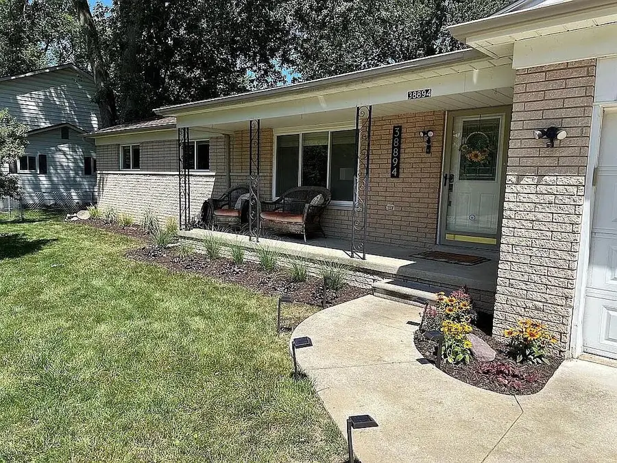 38894 Winkler Street, Harrison Township, MI 48045 - #2