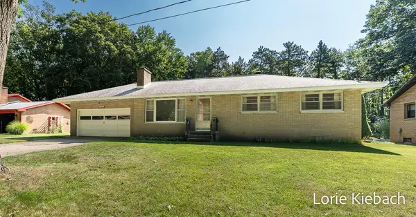 18452 168th Avenue, Spring Lake, MI 49456