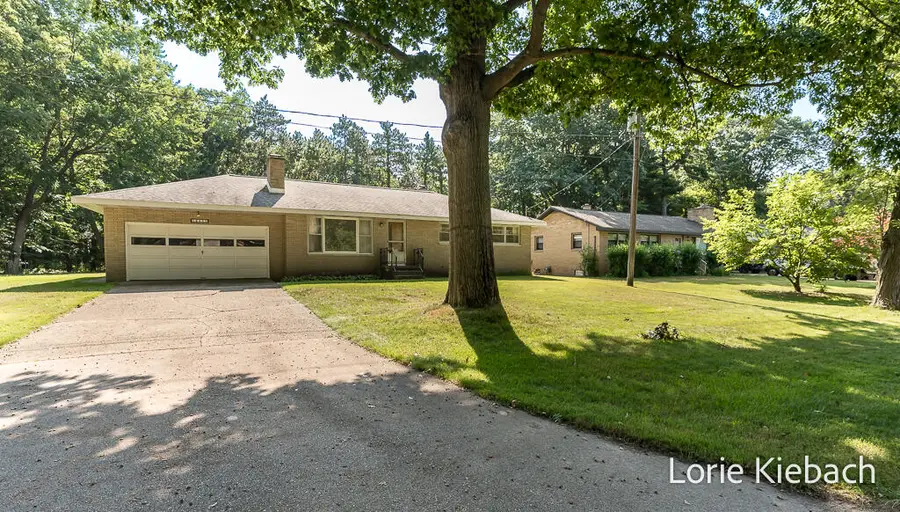 18452 168th Avenue, Spring Lake, MI 49456 - #2