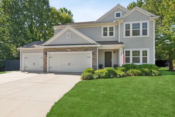 7242 Pacific Avenue, South Haven, MI 49090