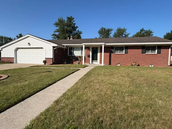450 College Park Drive, Adrian, MI 49221