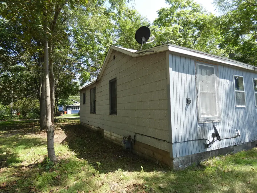 1065 Superior Street, Benton Harbor, MI 49022 - #3