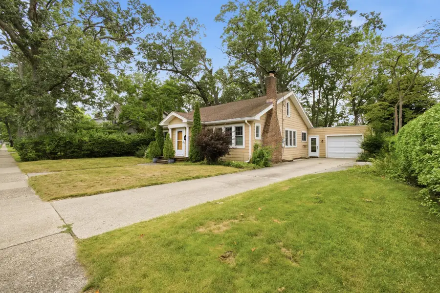 909 Moulton Avenue, Muskegon, MI 49445 - #3