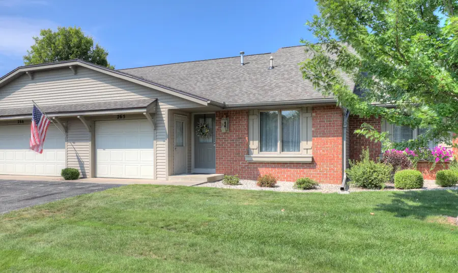 265 Interlaken Court, Zeeland, MI 49464 - #2