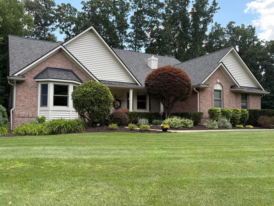 7708 Hunters Pointe, Brighton, MI 48116 - #2