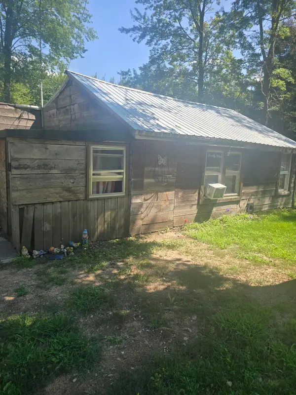 2685 S Whitney Beach Road, Beaverton, MI 48612