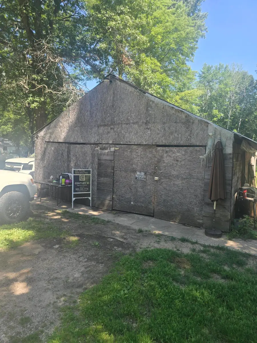 2685 S Whitney Beach Road, Beaverton, MI 48612 - #2