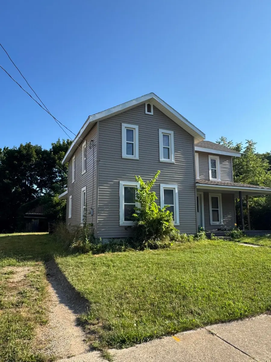 142 Lafayette Street, Hudson, MI 49247 - #3