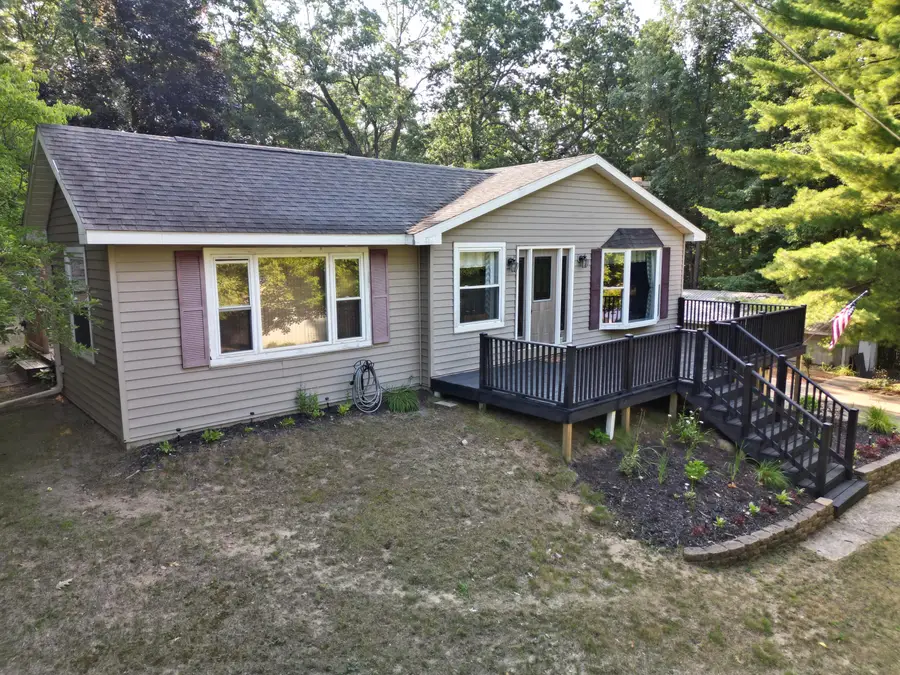 12088 N Lake Street, Bitely, MI 49309 - #2