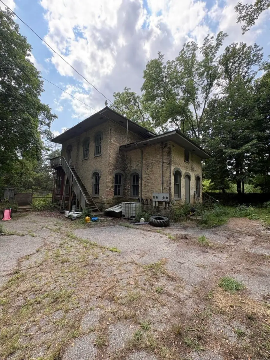912 W Main Street, Ionia, MI 48846 - #3