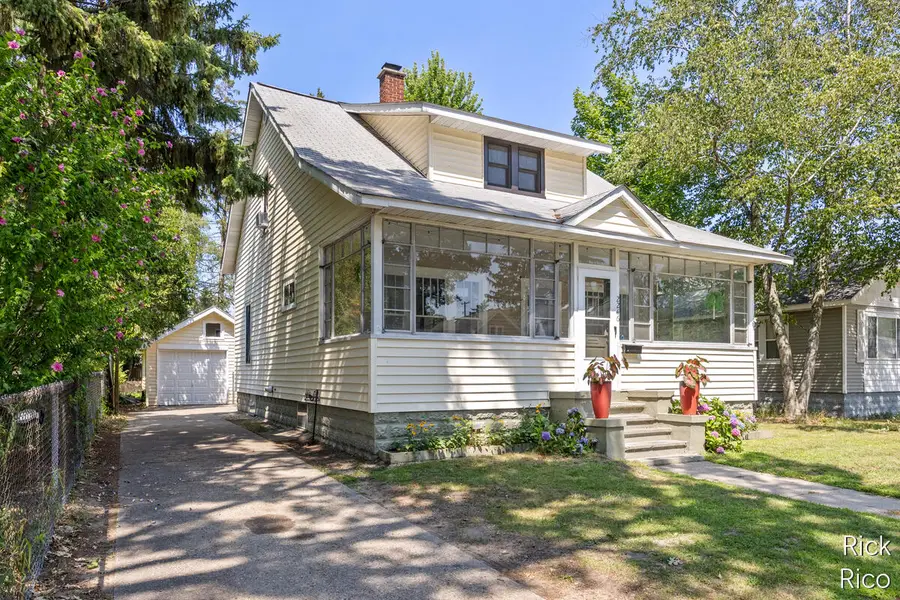 2246 Harding Avenue, Muskegon, MI 49441 - #2