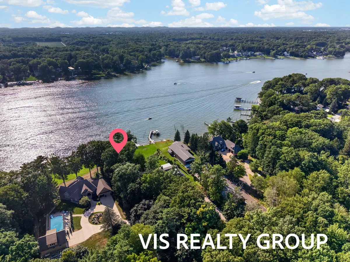 18295 N Fruitport Road, Spring Lake, MI 49456 - #1