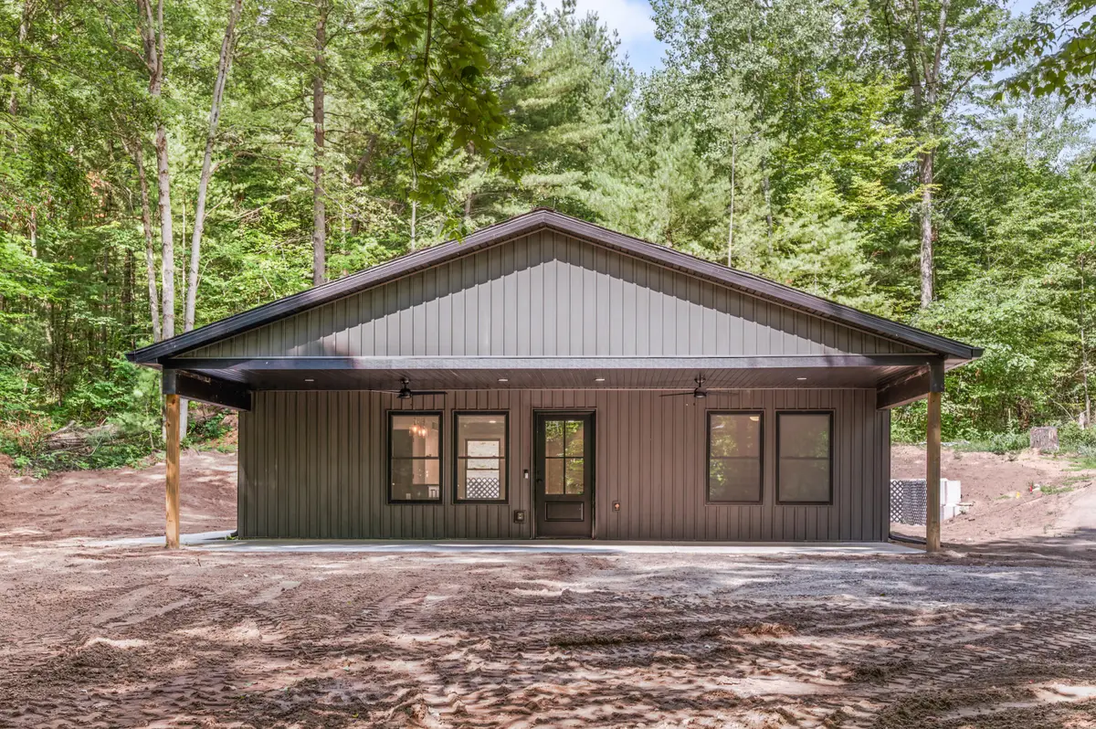 19070 Joslin Circle, Big Rapids, MI 49307 - #1