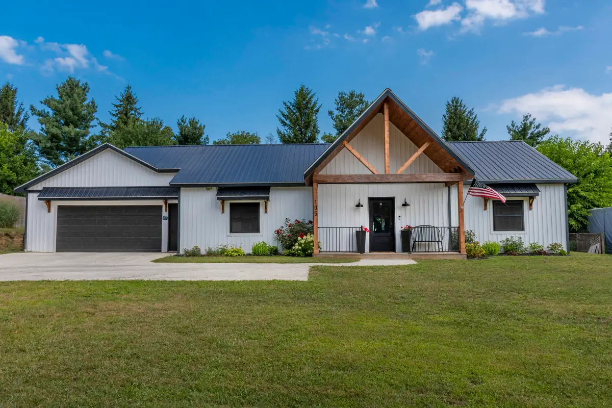 105 Dogwood Circle, Dowagiac, MI 49047 - #1