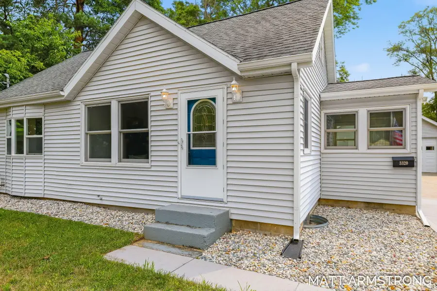 3320 Taft Avenue Sw, Wyoming, MI 49519 - #2