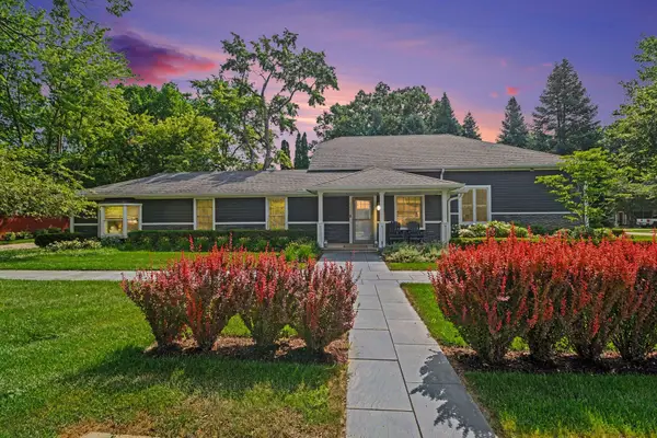 5675 Carlburt Street, West Bloomfield, MI 48322
