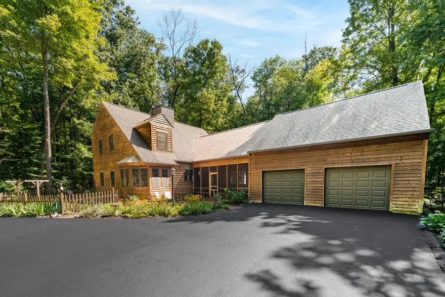10121 W R Avenue, Mattawan, MI 49071 - #2