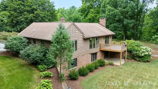 3415 Trails End, Zeeland, MI 49464