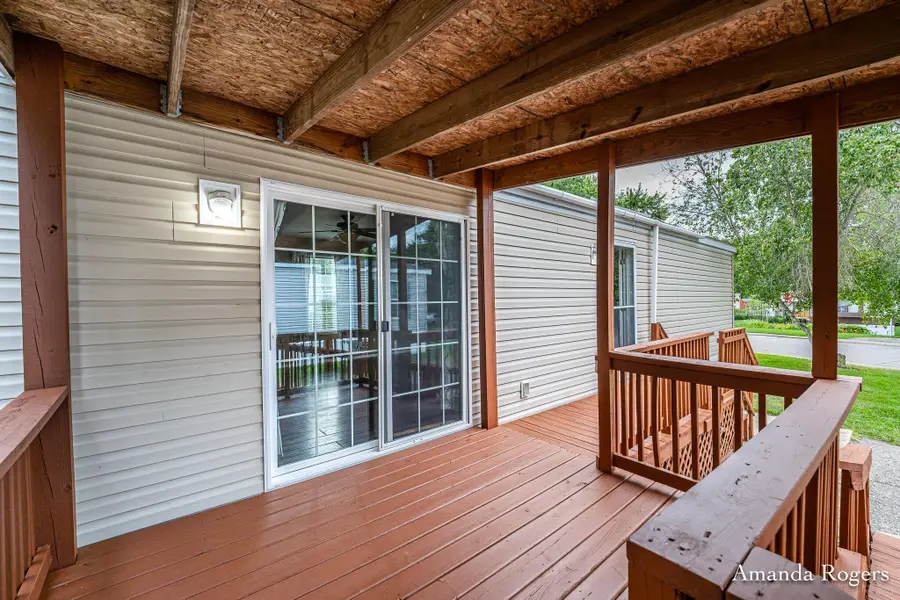11369 Dorothy Street Se, Lowell, MI 49331 - #3