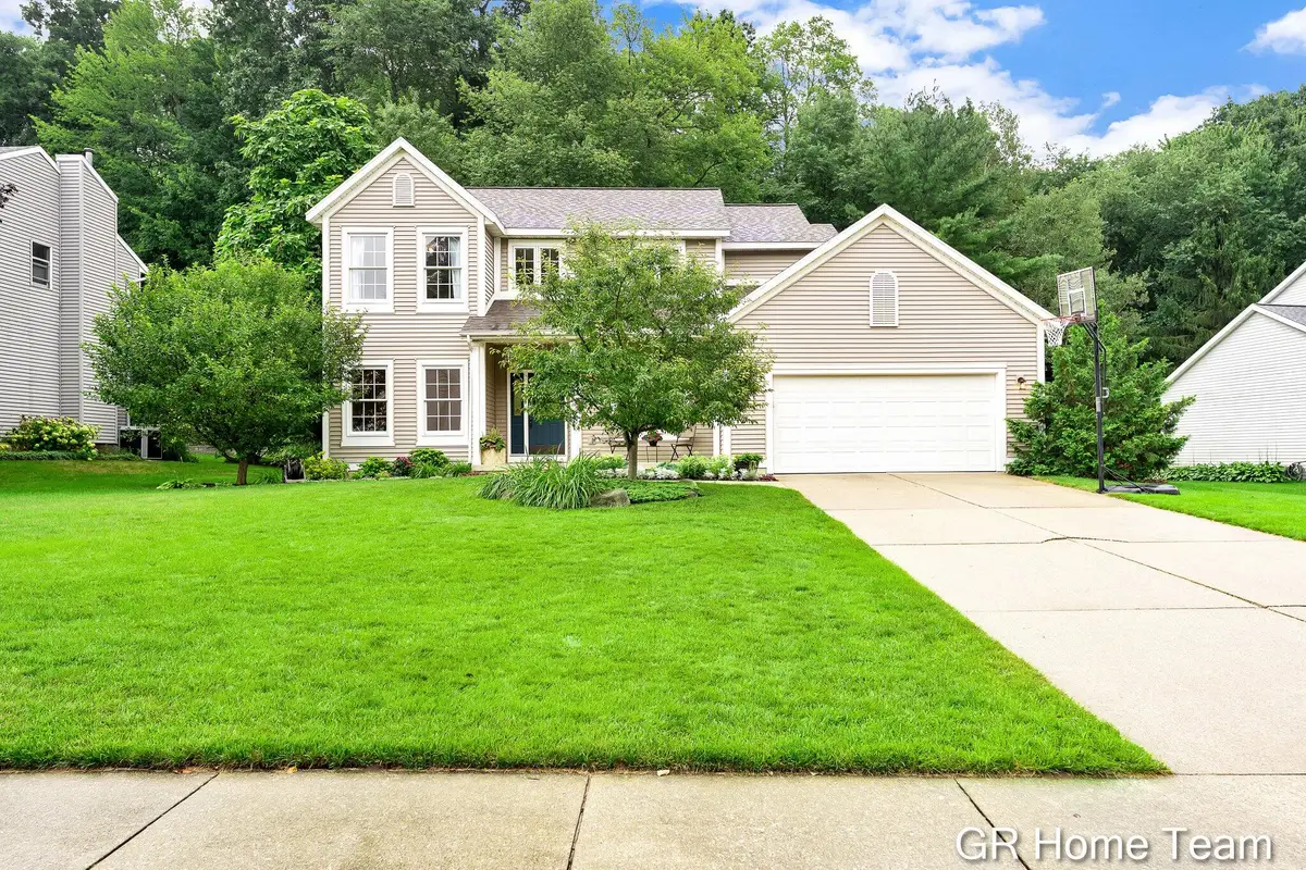 7436 Las Palmas Drive Ne, Rockford, MI 49341 - #1