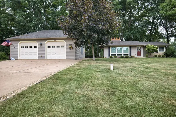 8683 Club House Drive, Brighton, MI 48116
