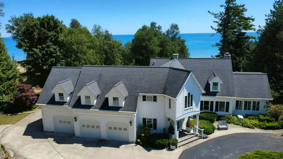575 S Lake Huron Shore Dr Road S, Harrisville, MI 48740 - #2