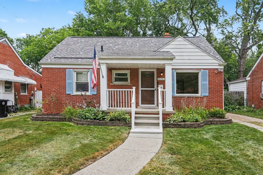 26761 Southwestern Highway, Redford, MI 48239 - #2