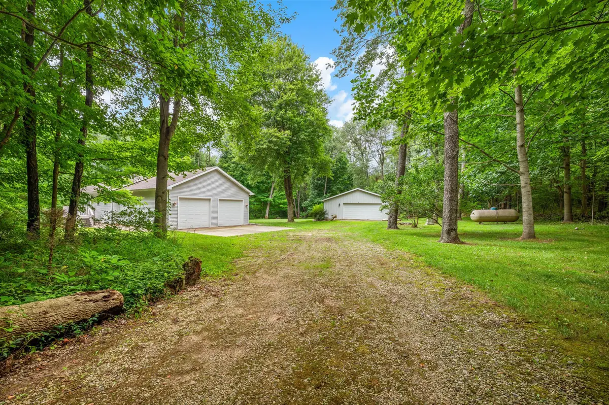 55704 Penn Road, Cassopolis, MI 49031 - #1