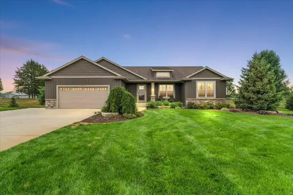 1812 Sunquest Avenue, Dorr, MI 49323
