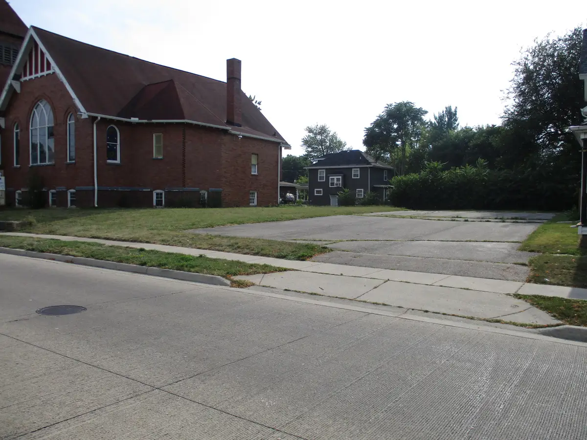 608 Greenwood Place, Jackson, MI 49203 - #1