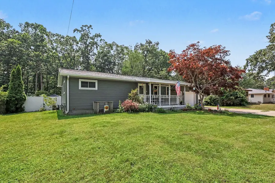 2351 Southwood Avenue, Norton Shores, MI 49441 - #2