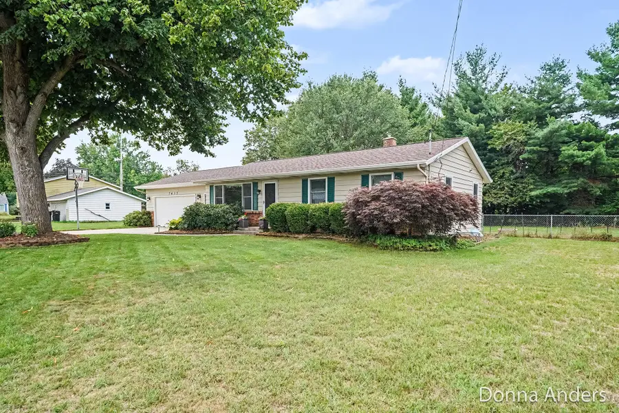 7635 Hollyhock Avenue, Jenison, MI 49428 - #2