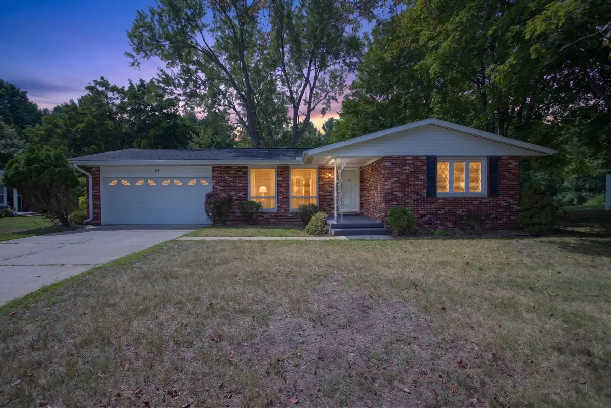145 Mohawk Street, Jackson, MI 49203 - #1