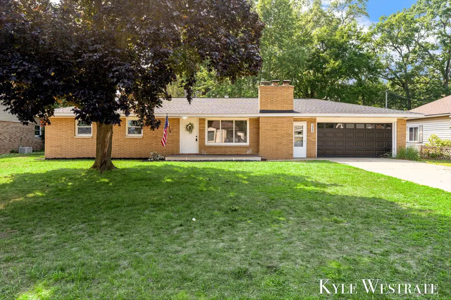 3555 Chippewa Drive, Norton Shores, MI 49441 - #3