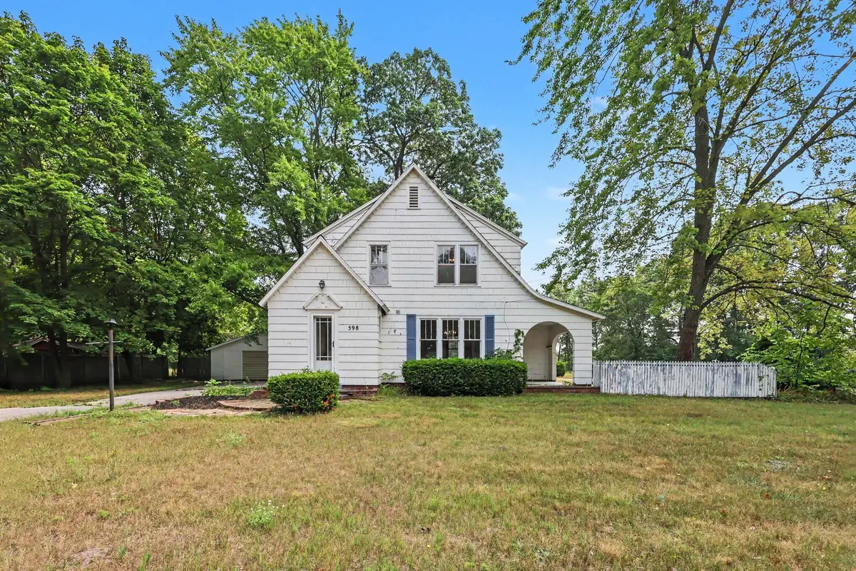 598 S Brooks Road, Muskegon, MI 49442 - #1