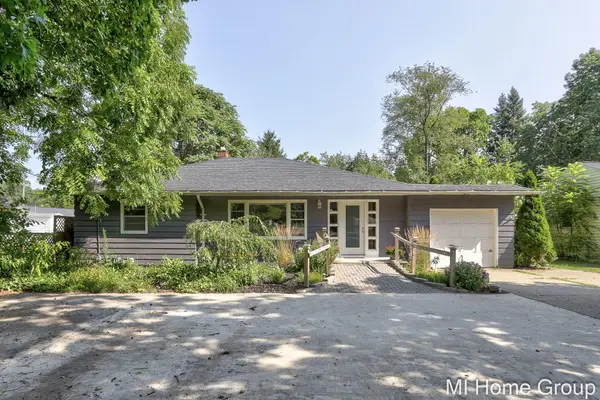 252 Thomas Street, Allegan, MI 49010
