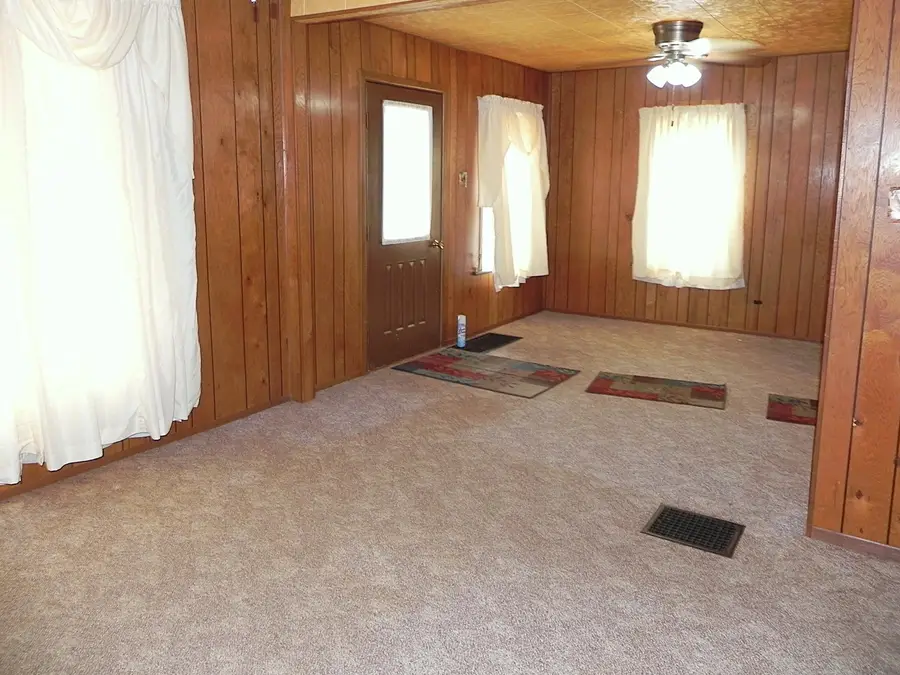 322 N Lakeview Avenue, Sturgis, MI 49091 - #3