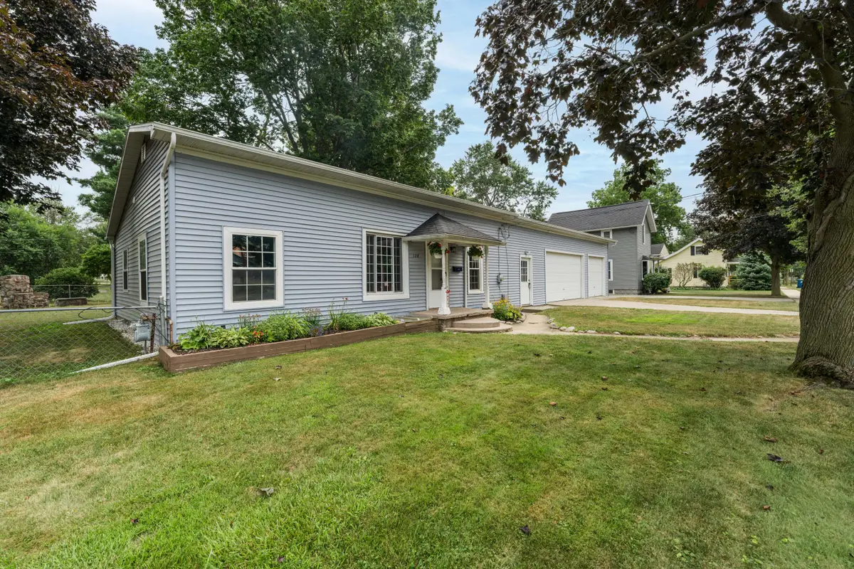 128 Floral Avenue, Plainwell, MI 49080 - #1