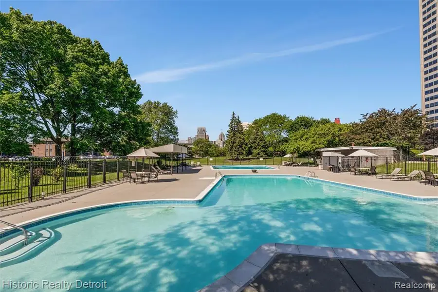 1300 E Lafayette Street #305, Detroit, MI 48207 - #2