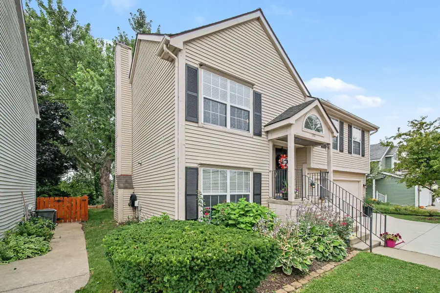 393 Princeton Drive, South Lyon, MI 48178 - #3