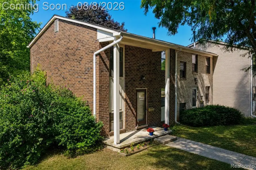 8358 Lakeview Drive, Ypsilanti, MI 48198 - #2