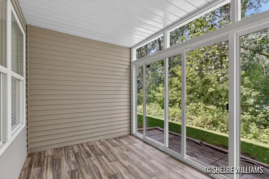 3065 Poplar Creek Drive Se #104, Grand Rapids, MI 49512 - #3