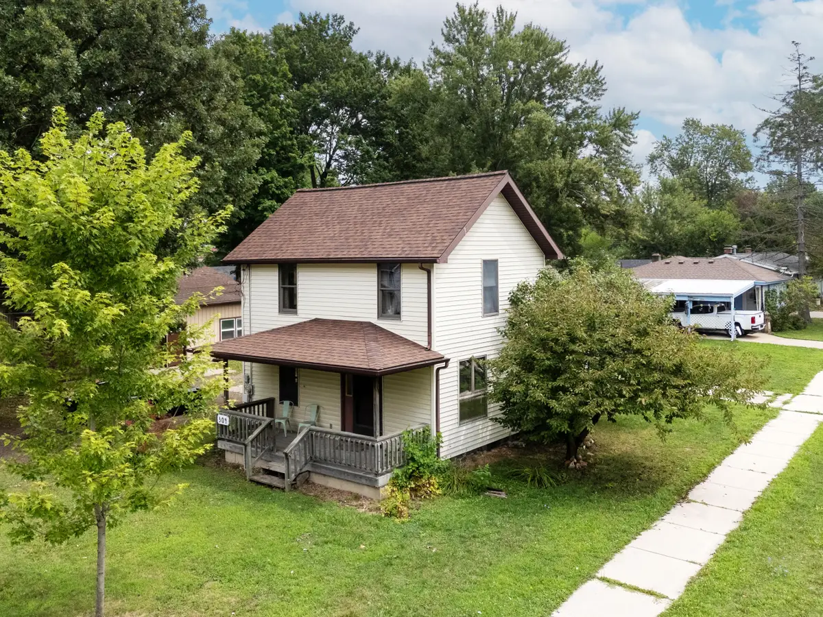 304 N Hartel Road, Potterville, MI 48876 - #1