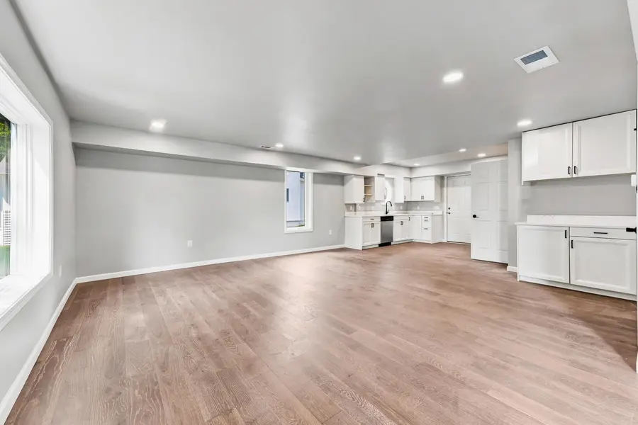 109 Michigan Avenue, Hartford, MI 49057 - #3