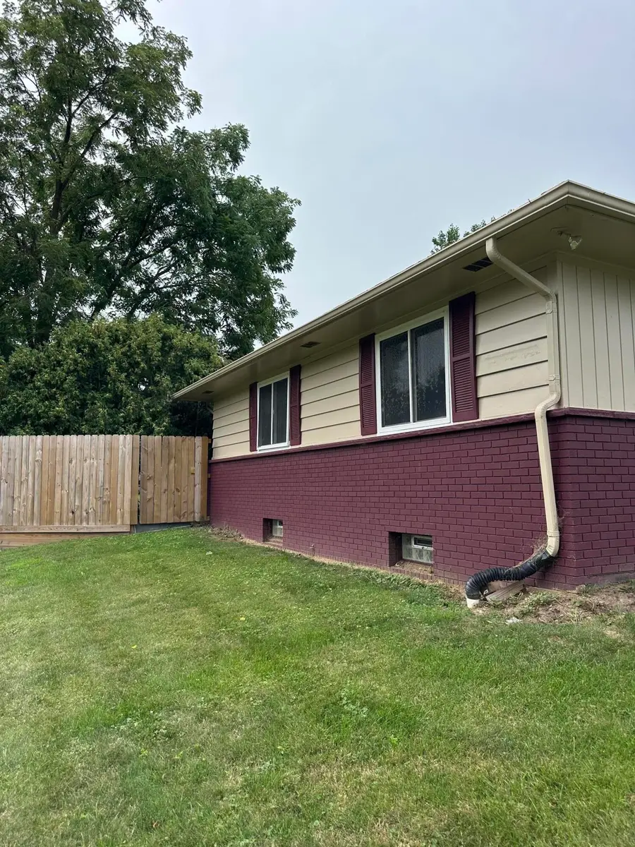 3020 Leonard Street Nw, Grand Rapids, MI 49504 - #3