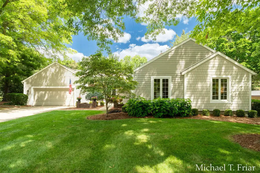 6479 Ridgemont Drive Se, Grand Rapids, MI 49546 - #2