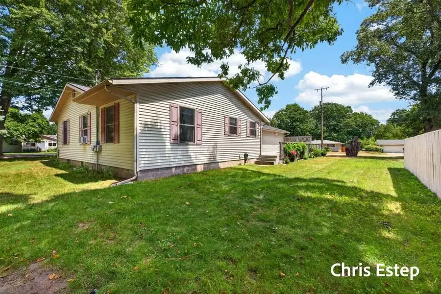 15288 Pruin Street, Spring Lake, MI 49456 - #3