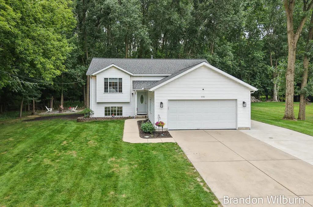 938 Kusterer Drive Nw, Grand Rapids, MI 49534 - #1