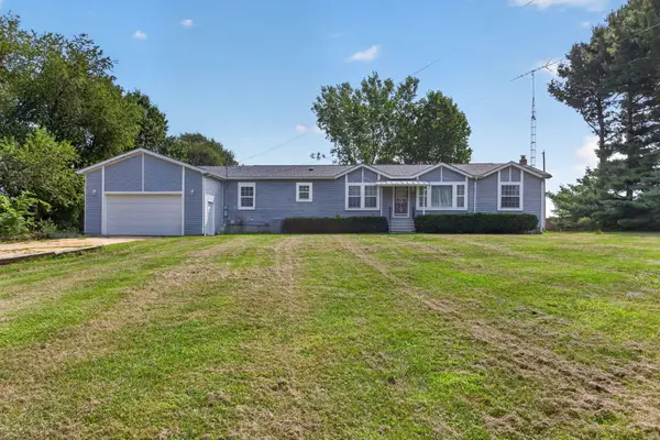 8991 N Meridian Road, Pleasant Lake, MI 49272